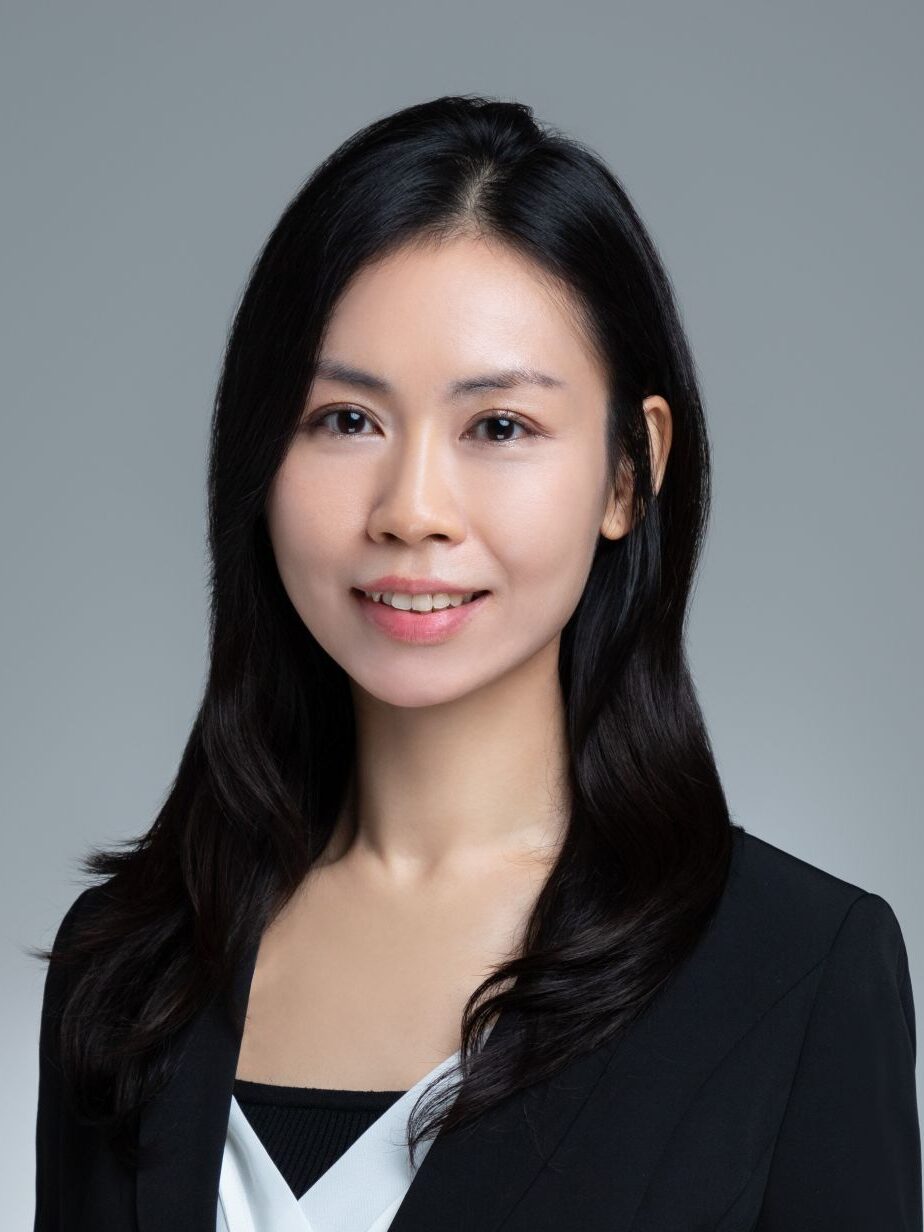 summerlo2025headshot